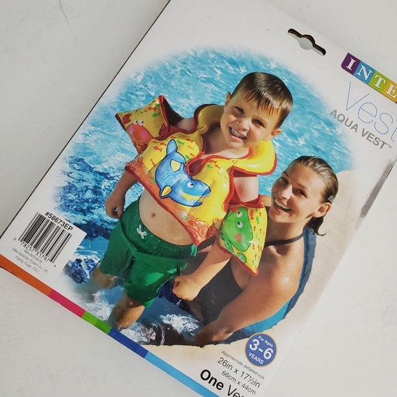 Intex Swim Vest Aqua 26" x 17.5" - Picture 2 of 10